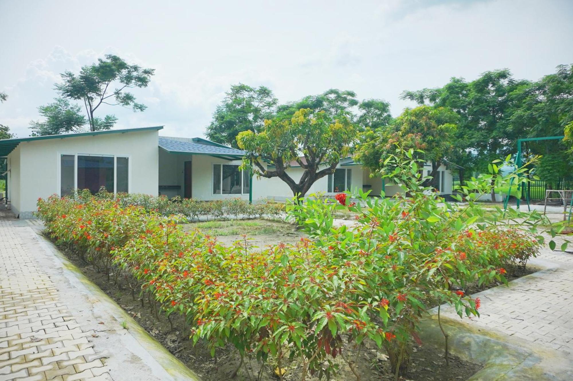 Sukoon - A Wellness Resort, Uttarakhand Chuharpur Eksteriør billede